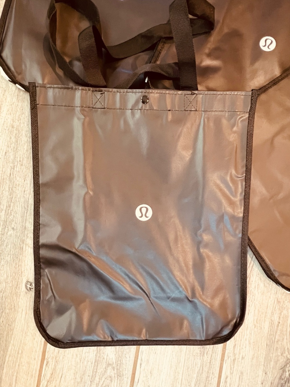 Lululemon Reusable Shopping Tote Bag Bundle – 4 Large Black Logo Totes - Picture 2 of 4